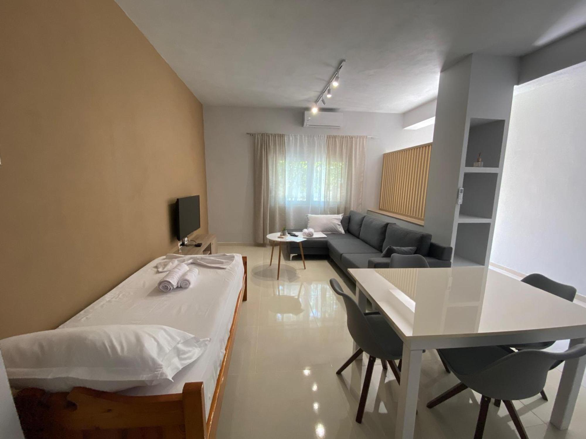 Twins Apartment Përmet 객실 사진